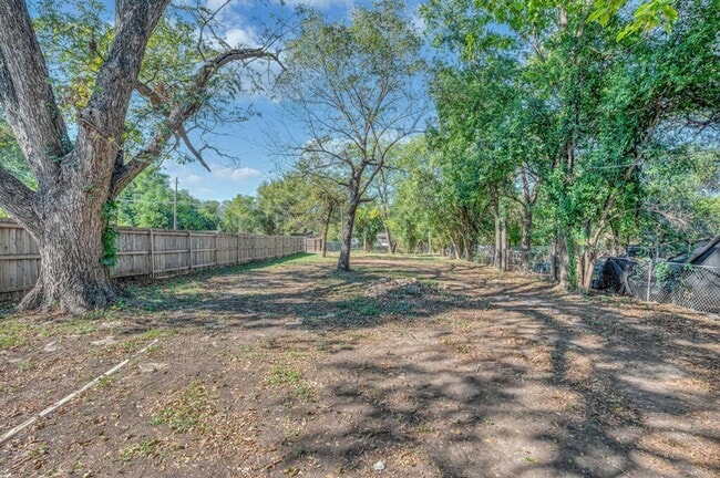 Building Photo - Newly remodeled 4BD 2BA home in Waco