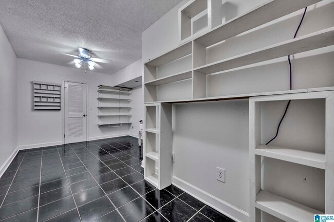 Building Photo - 5501 Heath Row Dr