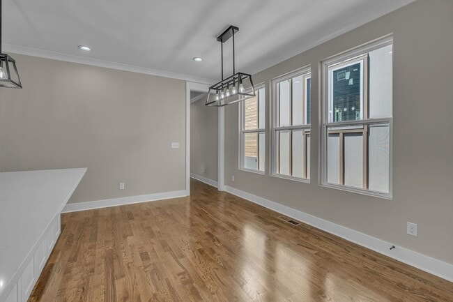 Building Photo - 145 Fain St