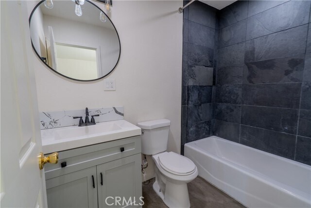 Building Photo - 61638 La Jolla Dr
