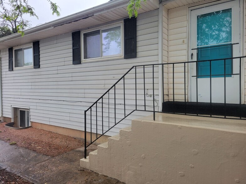 Building Photo - 3530 Pueblo Street