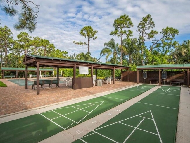 Building Photo - 290 Naples Cove Dr