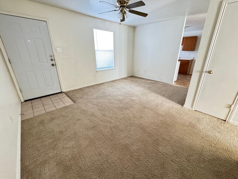 Building Photo - 1508 Benttree Dr