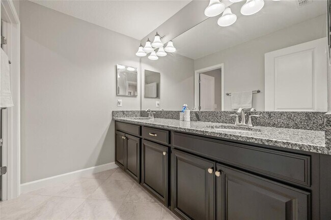 Building Photo - 3212 Calvano Dr
