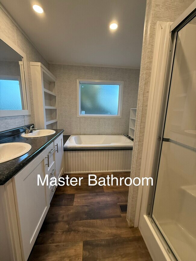 Building Photo - 151 Little River Bend