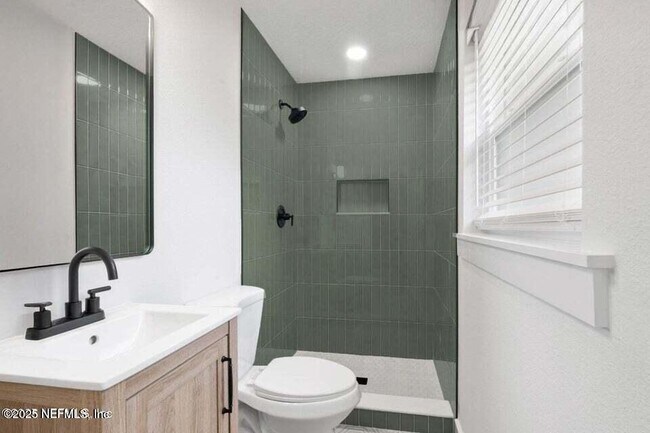 Building Photo - 10856 Hawaii Dr S