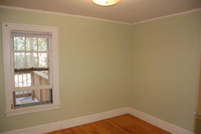 Building Photo - 205 N Few St