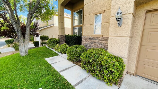 Building Photo - 10317 Forum Hills Pl