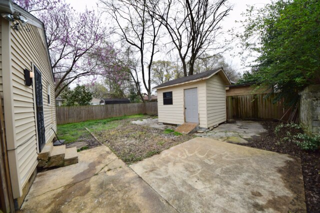 Building Photo - 660 N Idlewild St