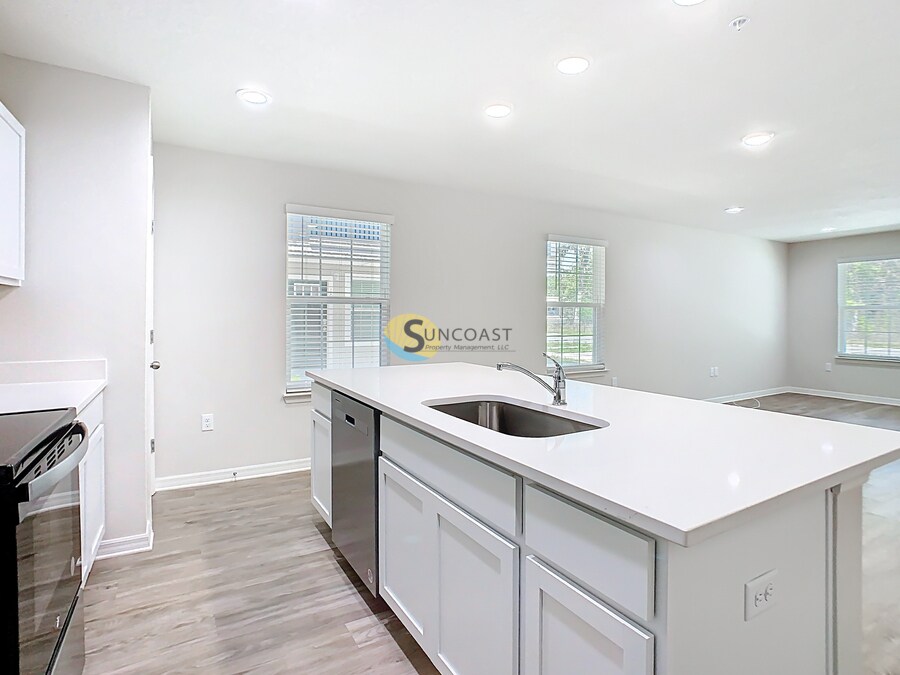 Building Photo - 3821 SW 43rd Ct