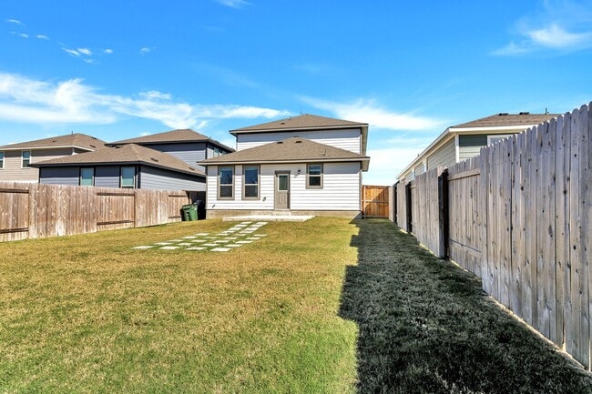 Building Photo - 227 Kellys Heroes Wy