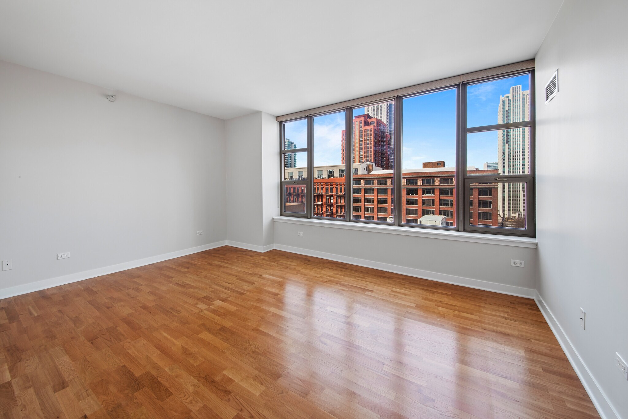 Building Photo - 200 N Jefferson St