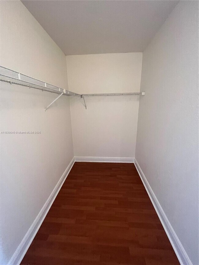 Building Photo - 3858 Coral Tree Cir