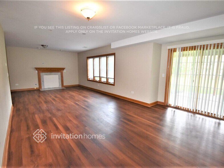 Building Photo - 8172 Parkview Ln