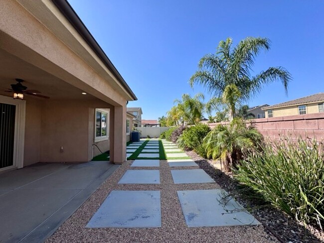 Building Photo - 4 bedroom single story Spencers Crossing h...