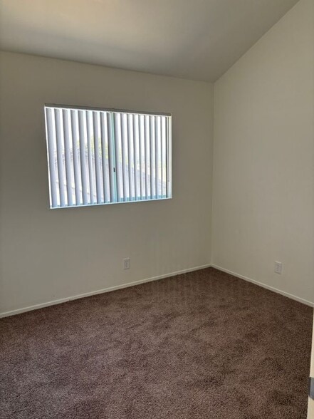 Building Photo - 6431 Los Robles Ave