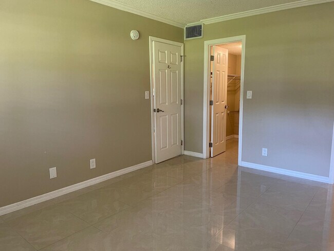 Building Photo - 608 SW Natura Blvd