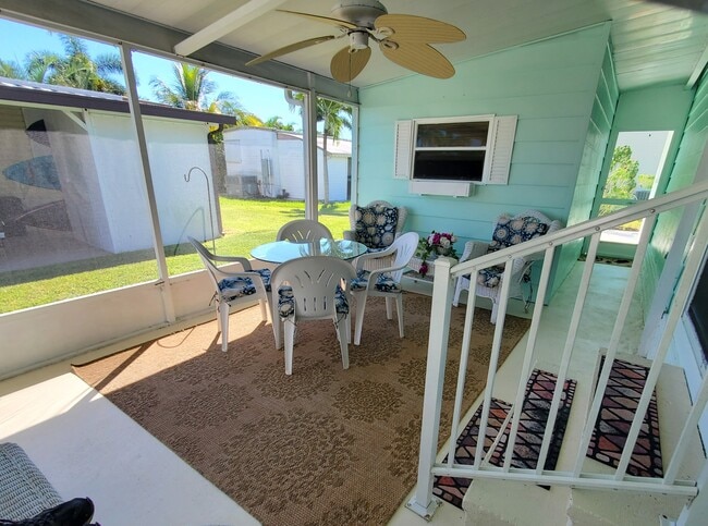 Building Photo - 400 Jimmy Buffett Mem Hwy