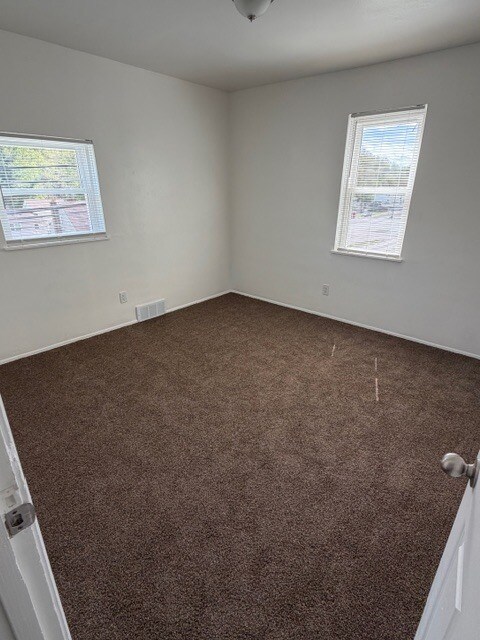 Building Photo - 632 Millers Run Rd