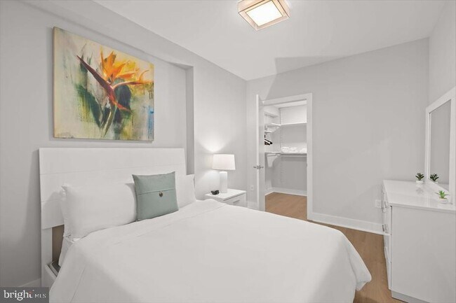 Building Photo - 40 N Street NE Unit (2 BEDROOM)