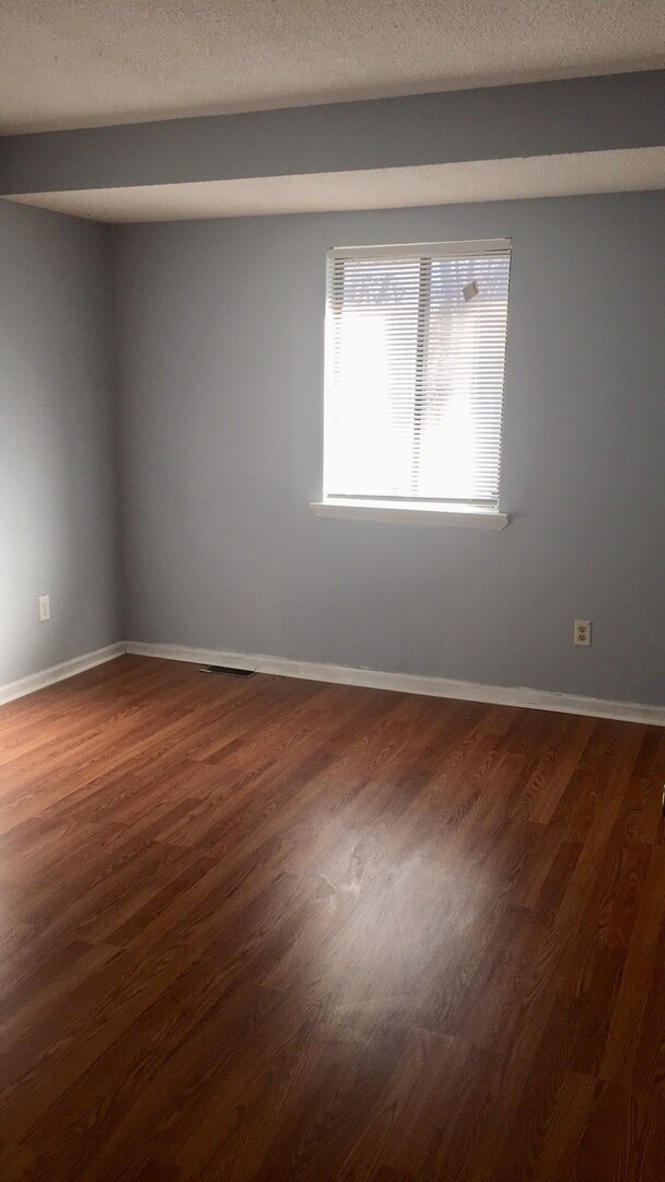 Building Photo - 6024 Spanish Oak Rd