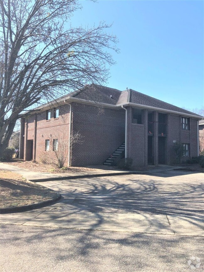 Building Photo - Tallywood Arms - 1047 Apt. 3 Ancestry Dr. ...