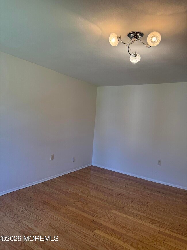 Building Photo - 14 Pine Cluster Cir