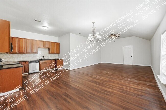 Building Photo - 807 Wyatt St