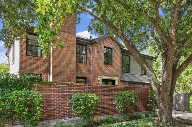Building Photo - 1601 Norfolk St