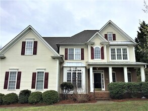 Building Photo - 4030 Belle Meade Cir
