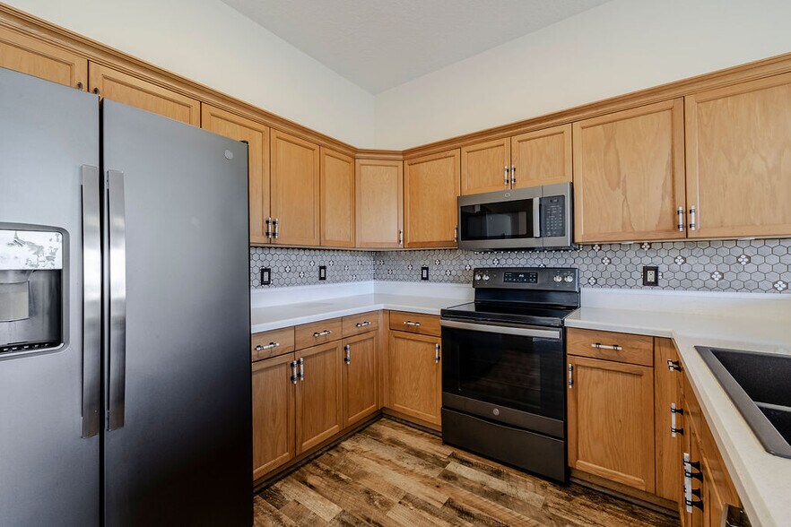 Building Photo - 2536 Bella Vista Cir