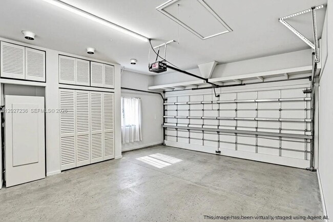Building Photo - 1534 Palancia Ave