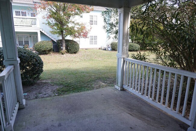 Building Photo - 2BR/2BA Condo in Trolley Path - $1,650/month Pet Friendly*