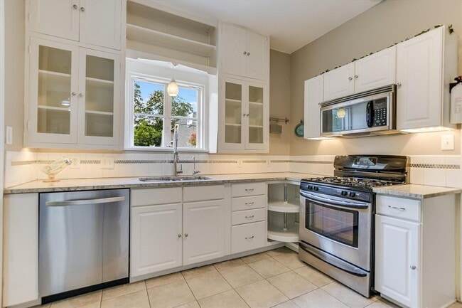 Building Photo - 4415 Avenue D