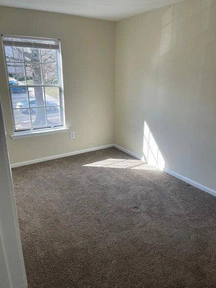 Building Photo - 20253 Shipley Ter