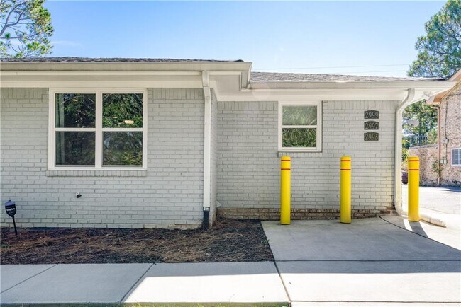 Building Photo - 2997 Whispering Hills Ct