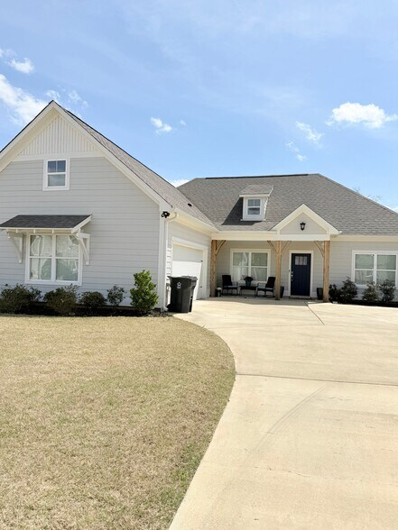 Building Photo - 1178 Camellia Ridge Dr