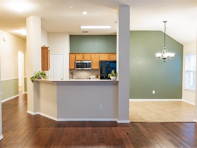 Building Photo - 11217 Clover Knoll Dr