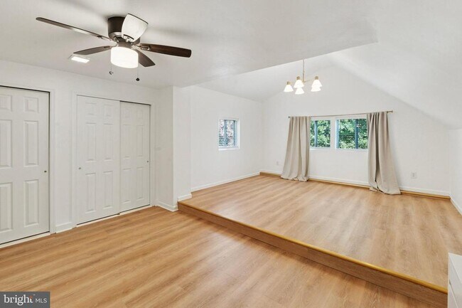 Building Photo - 614 Wises Mill Rd