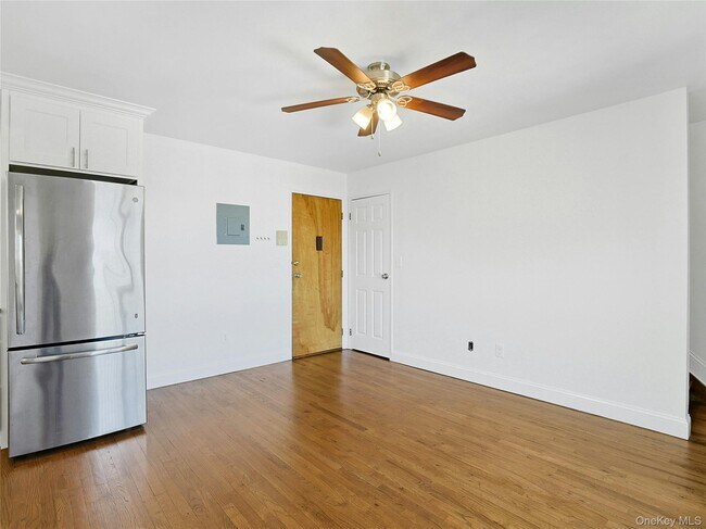 Building Photo - 56 S Highland Ave