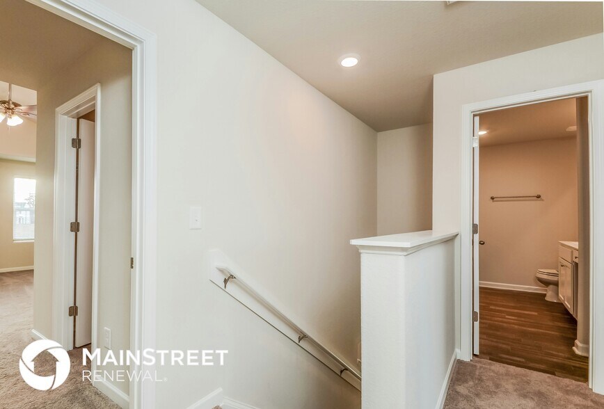 Building Photo - 244 Indian Summer St