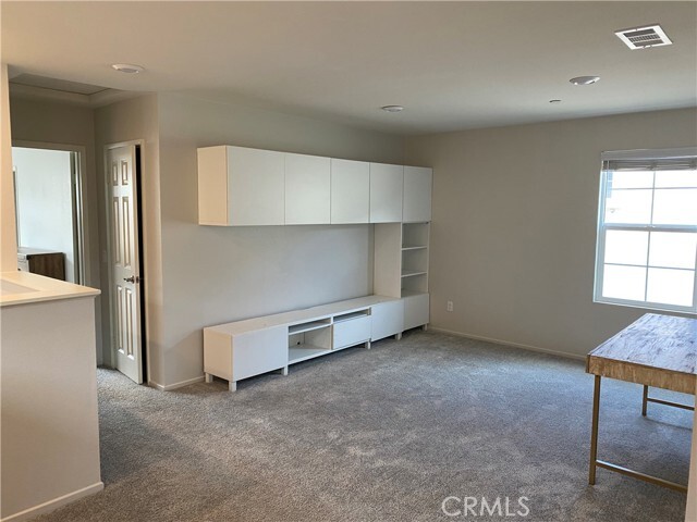 Building Photo - 41923 Zafra St
