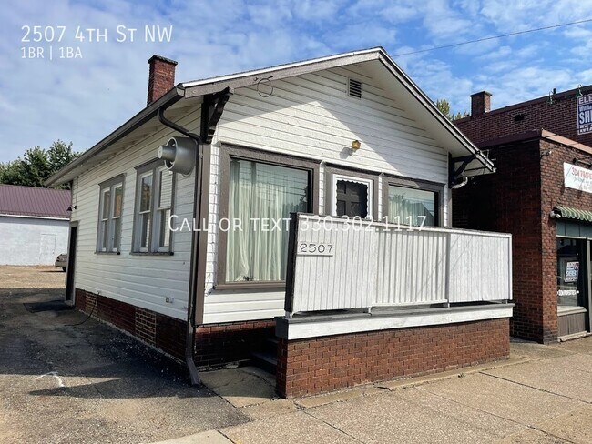 Primary Photo - One bedroom one bathroom home for rent