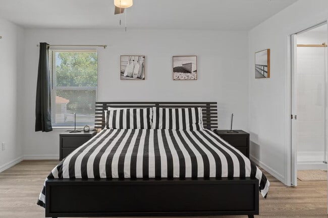 Building Photo - 4800 S Polderland Way