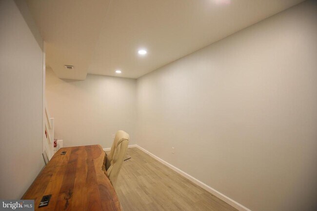 Building Photo - 4752 Carterwood Dr