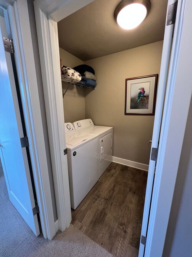 Building Photo - 3 bedroom 2.5 bath home in The Bridges, wi...