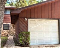 Building Photo - 32 7th Ave