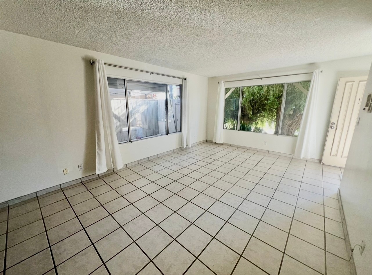 Building Photo - 2113 Clark Ln