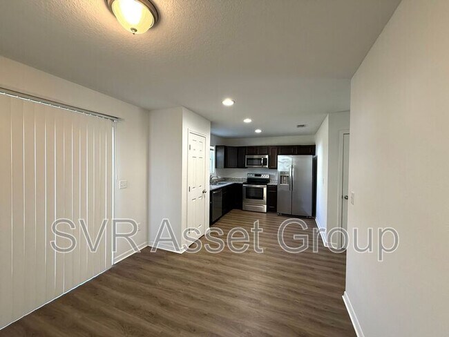 Building Photo - 3067 Harbison St