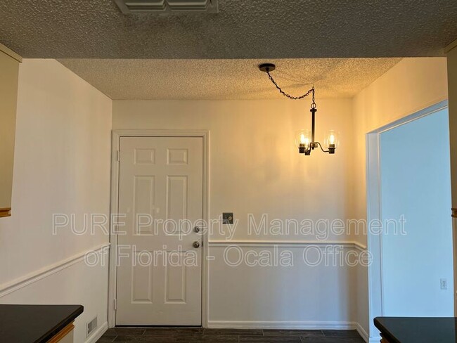 Building Photo - 6382 SW 103rd Street Rd